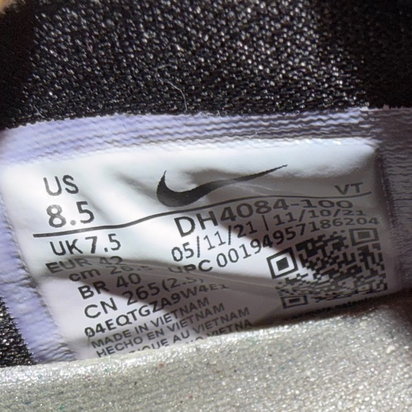 Nike Air VaporMax 2021 Flyknit FK DH4084-100 Men's Size 8.5 Used White/Silver - Picture 6 of 7